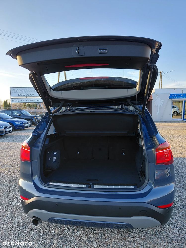 BMW X1 sDrive18i Sport Line - 35