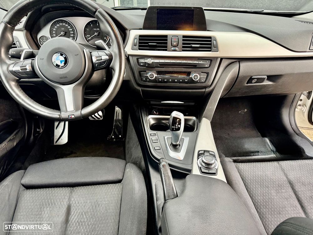 BMW 320 d Auto Pack M - 18