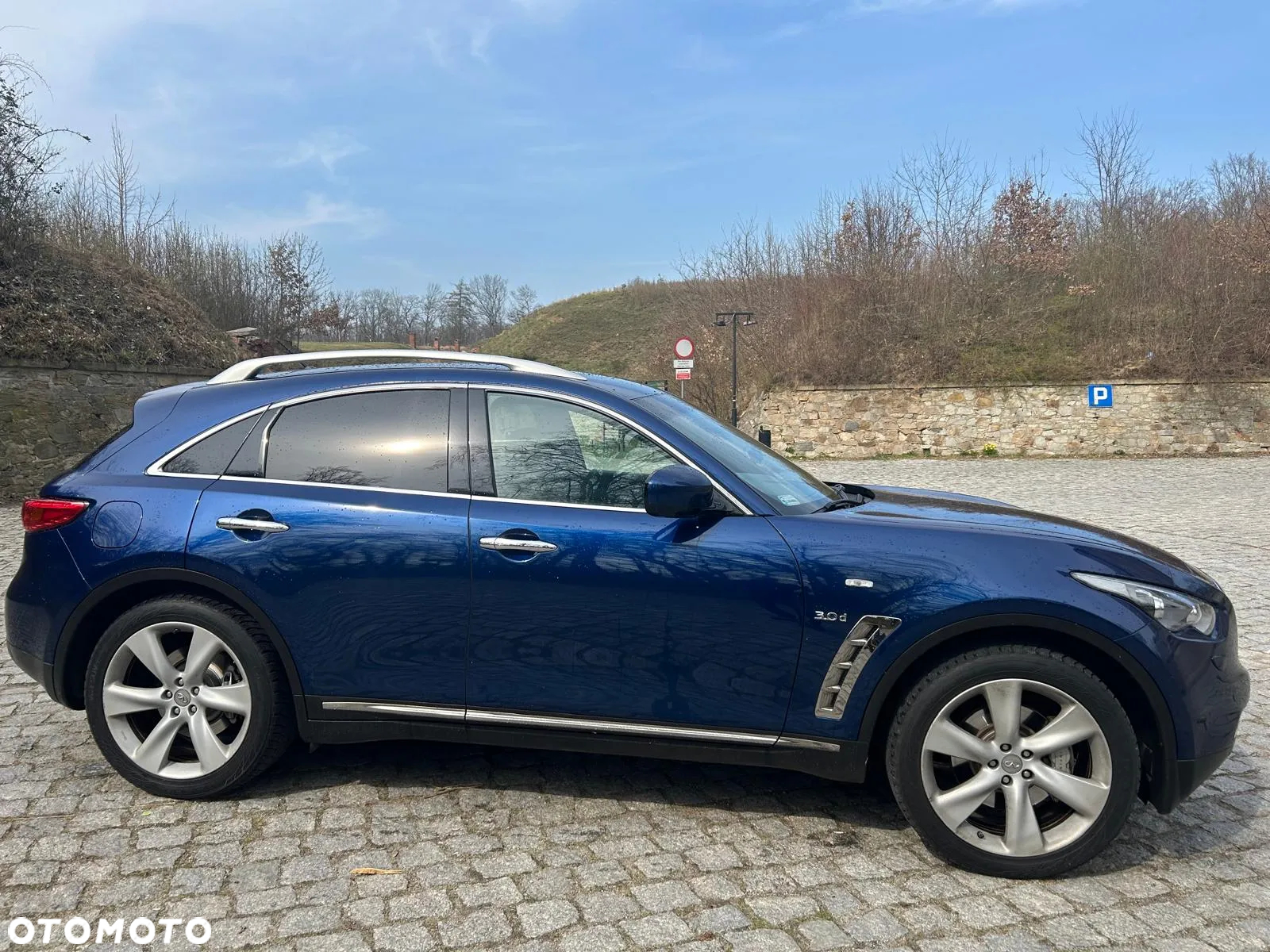 Infiniti QX70 3.0d S Premium - 3