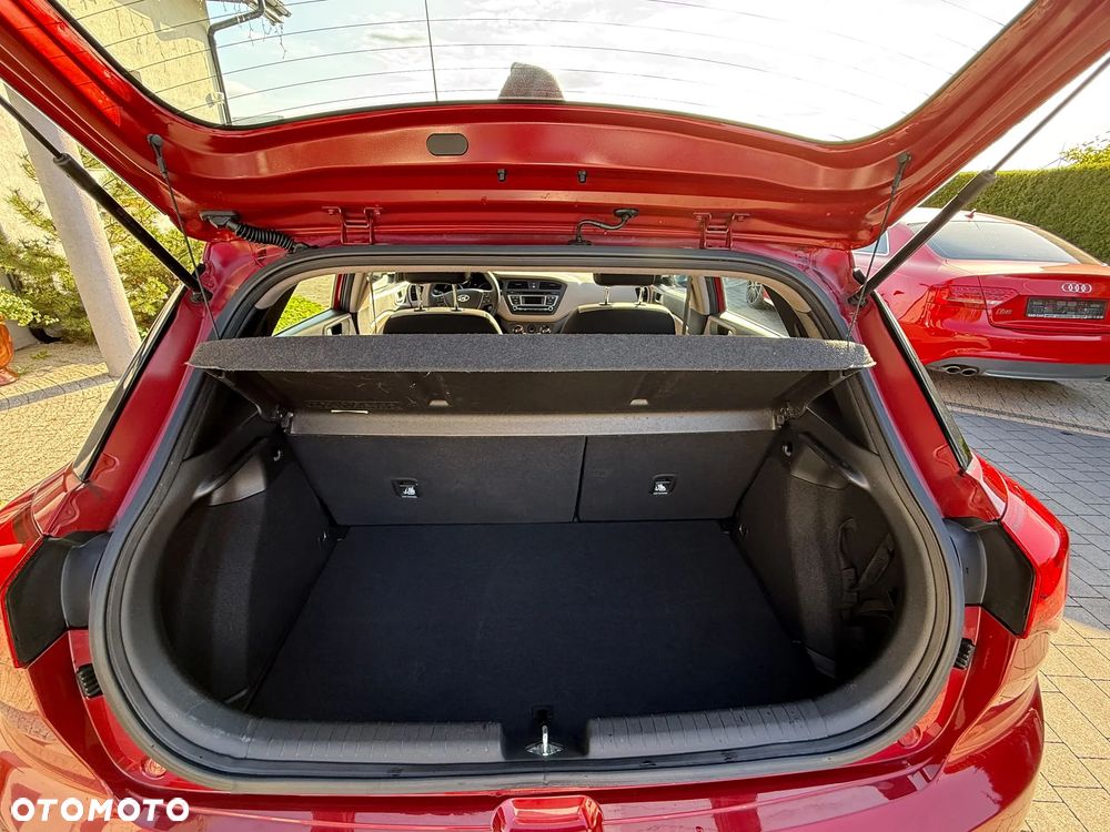 Hyundai i20 - 10