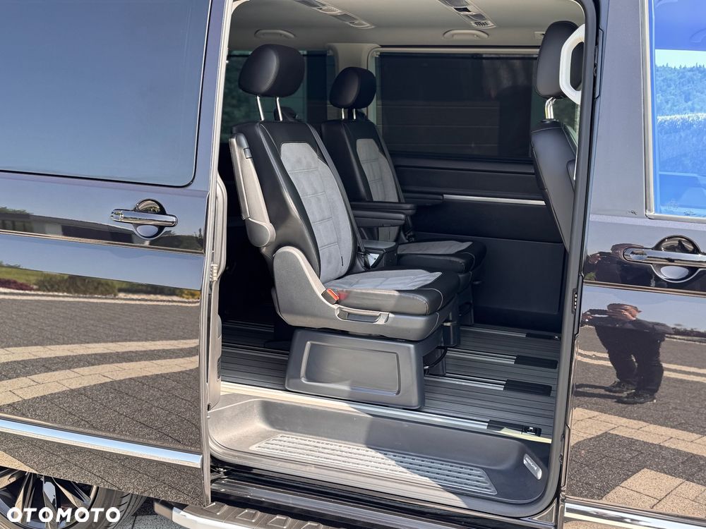 Volkswagen Multivan - 11