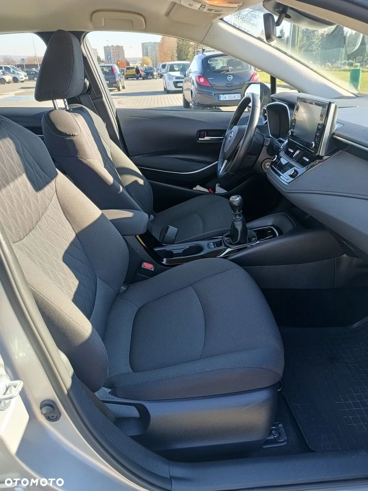 Toyota Corolla 1.5 Comfort - 10