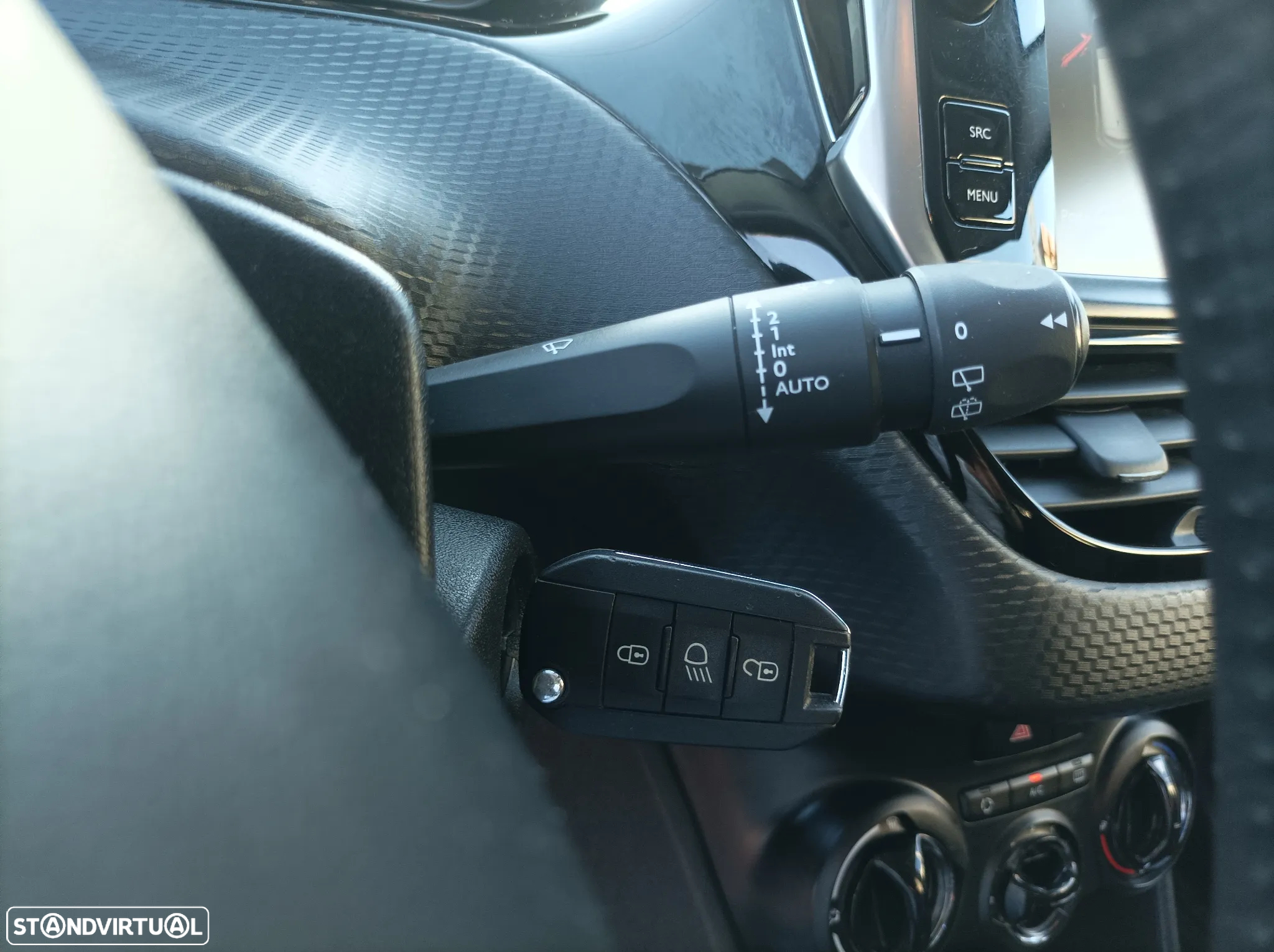 Peugeot 208 1.2 PureTech Style - 19