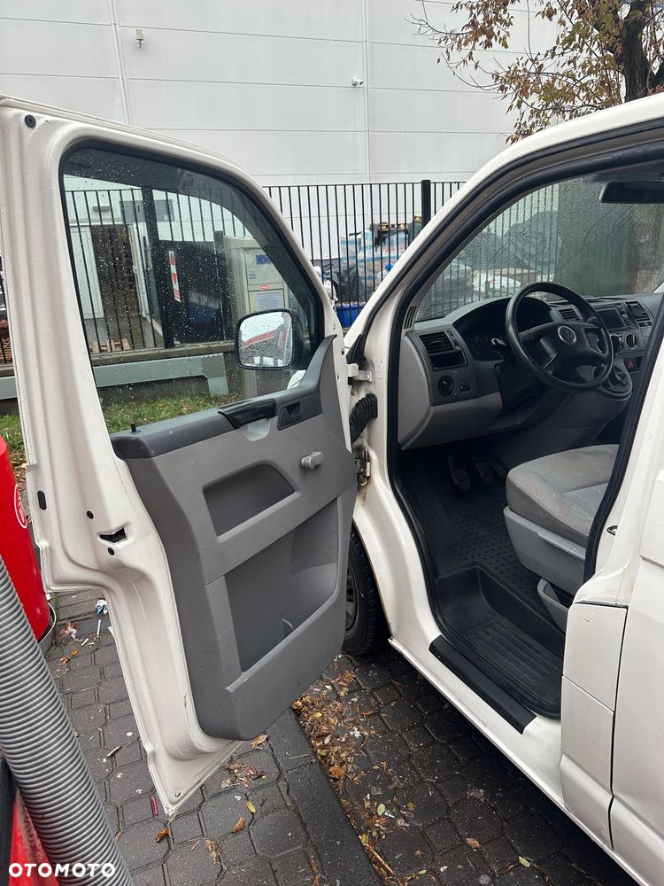 Volkswagen Transporter - 9