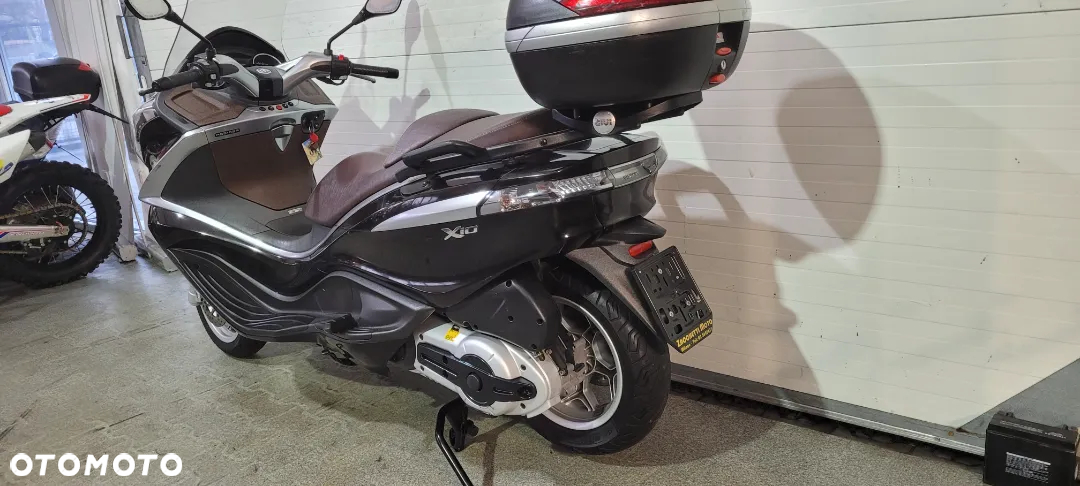 Piaggio X10 - 5