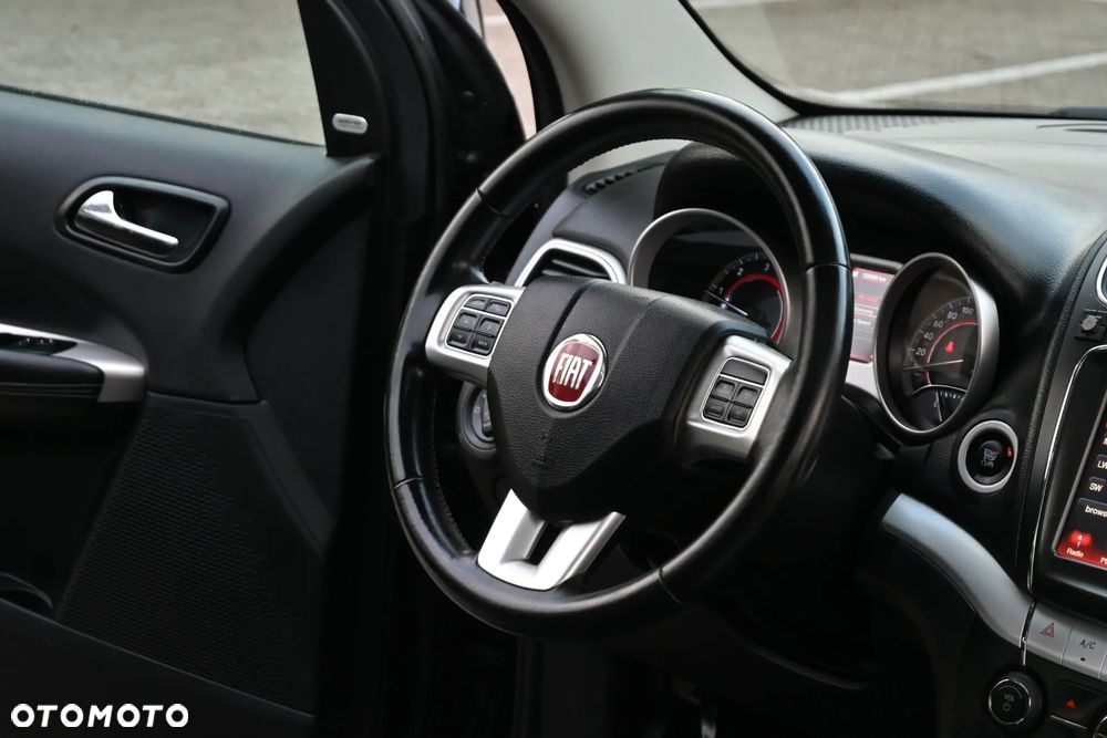 Fiat Freemont 2.0 Multijet 16V DPF Automatik Allrad Black Code - 26