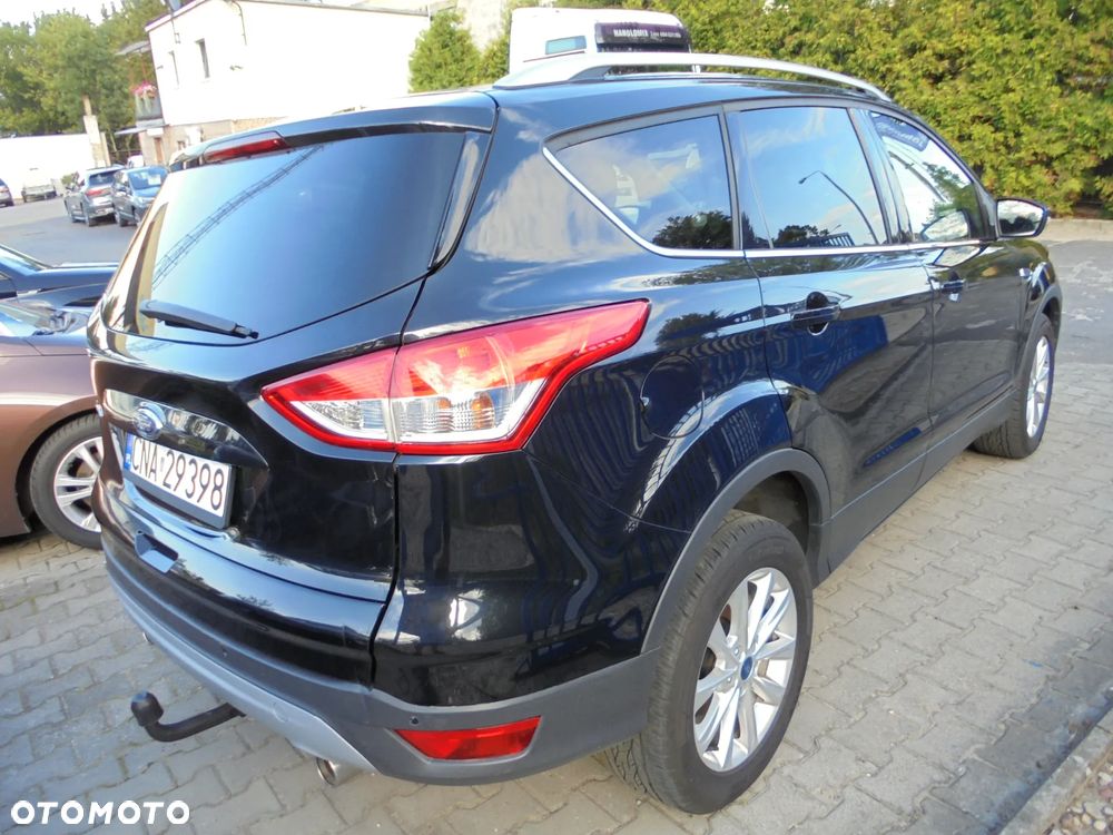 Ford Kuga 2.0 TDCi 4x2 Titanium - 4