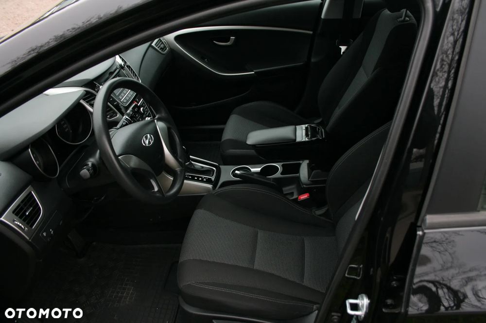 Hyundai i30 1.6 GDI Classic - 9