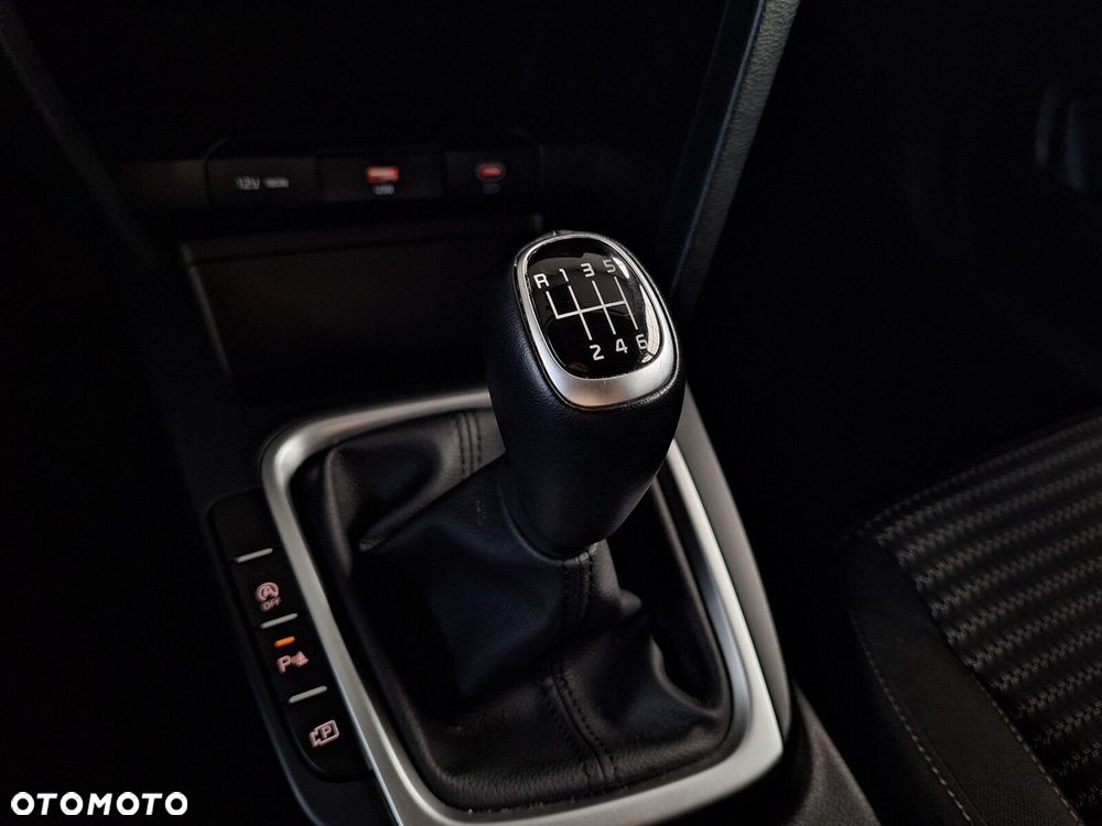 Kia Ceed 1.5 T-GDI M - 35