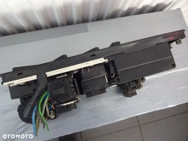 Panel ogrzewania BMW E34 8351110 - 7