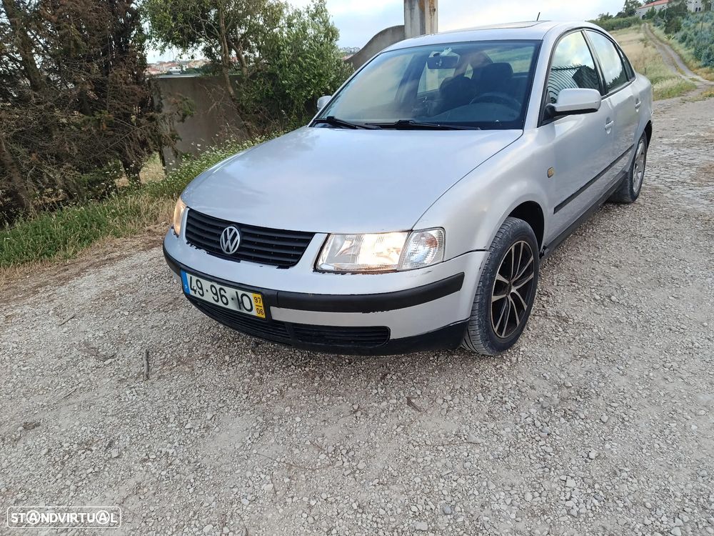 VW Passat 1.9 TDi Confl. Top EC - 5