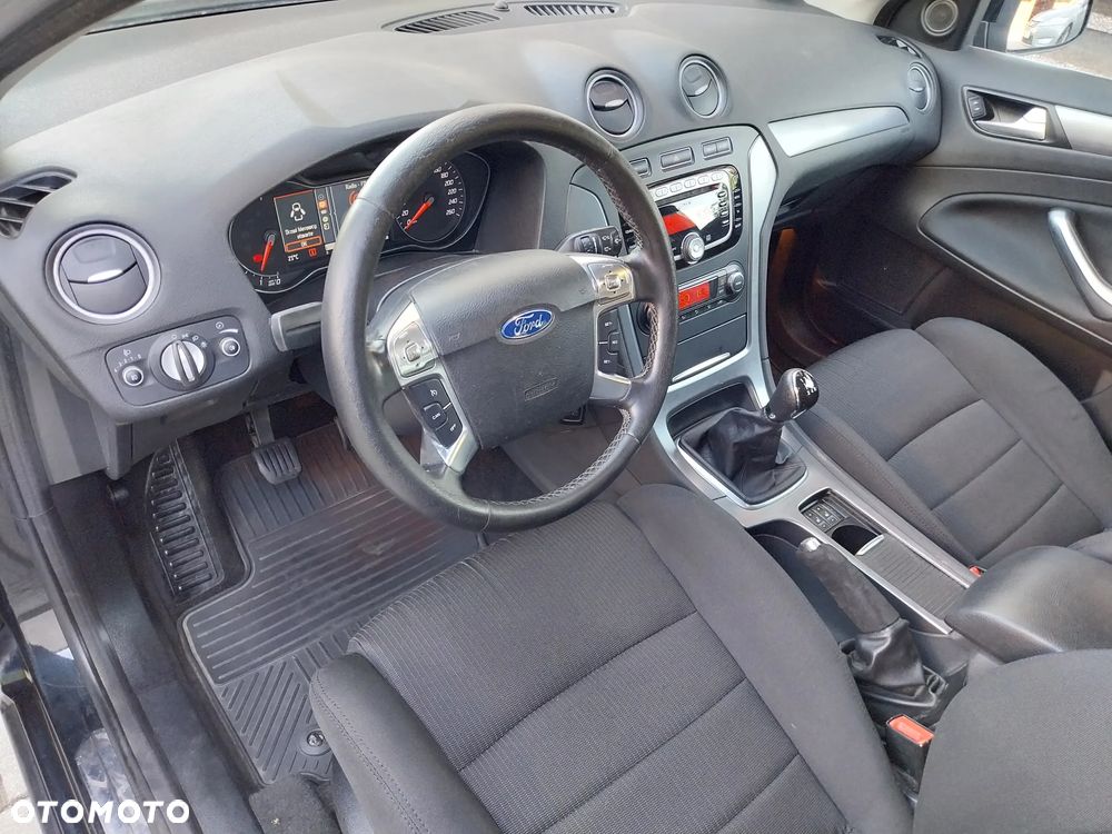 Ford Mondeo 2.0 Trend X - 16
