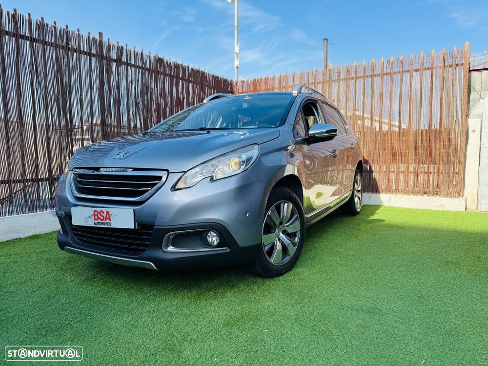 Peugeot 2008 1.2 PureTech Allure - 1
