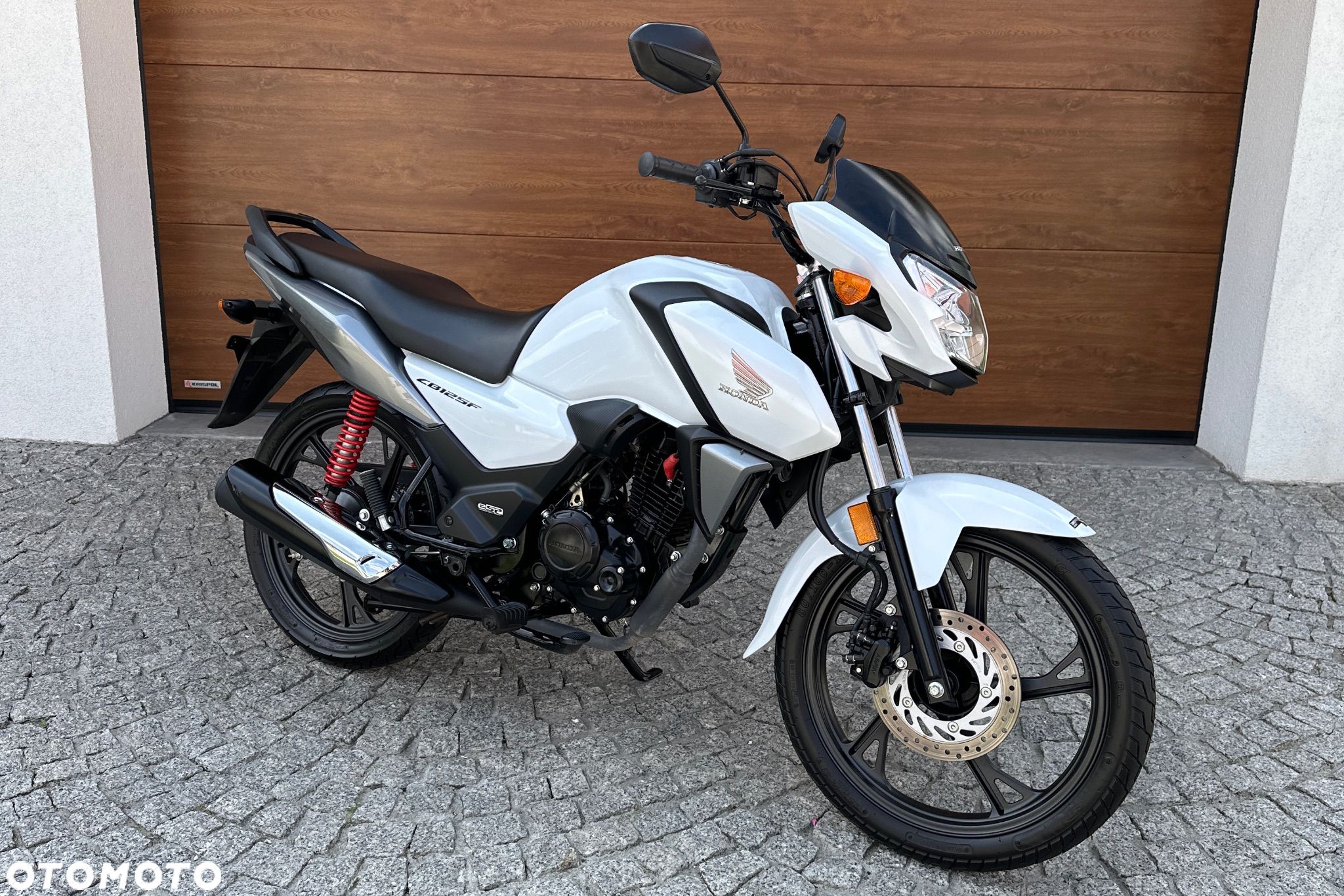 Honda CBF - 1
