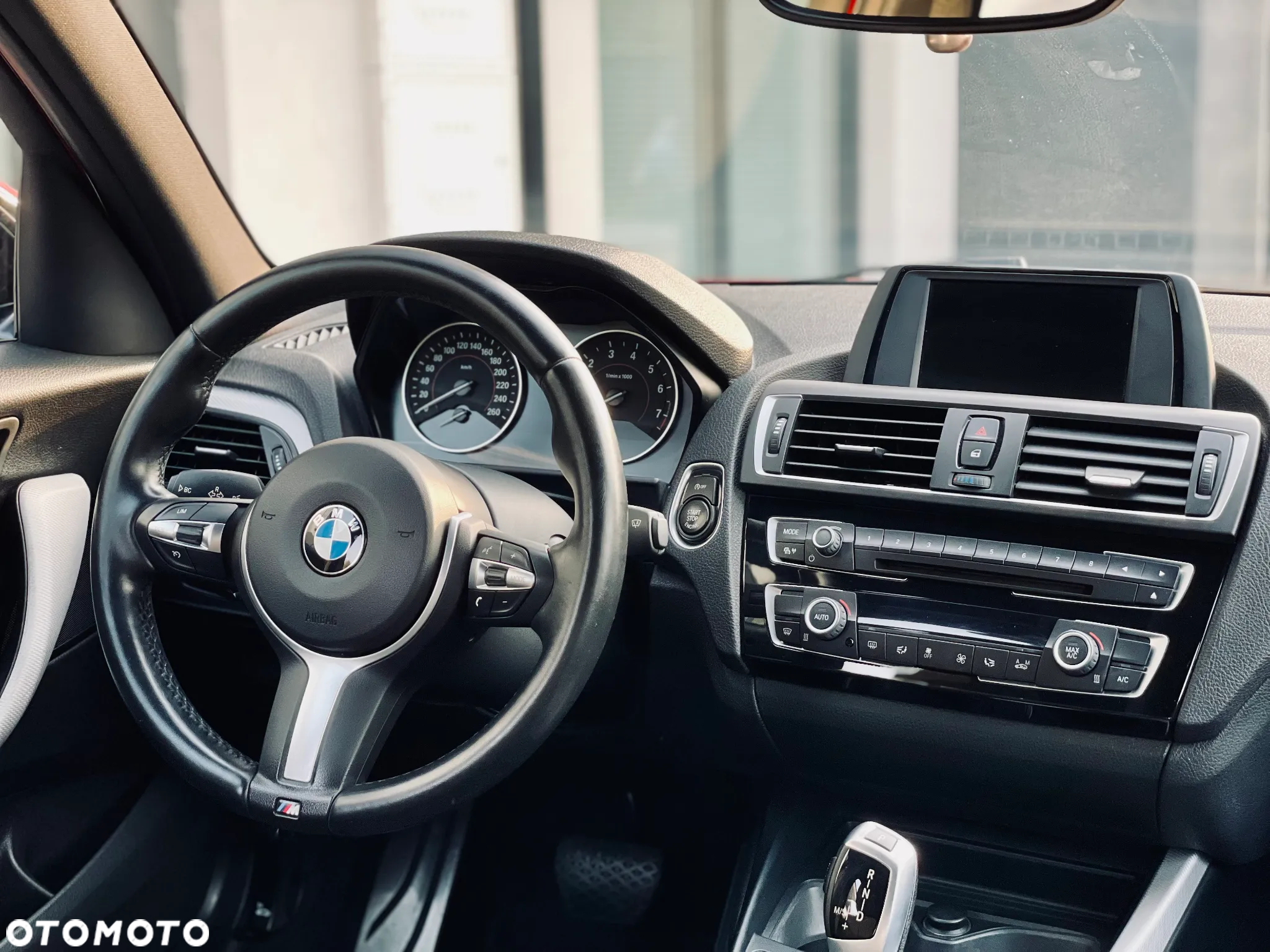 BMW Seria 1 118i M Sport - 12