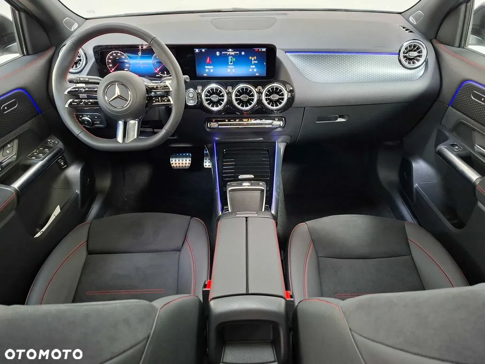 Mercedes-Benz GLA 220 d 4-Matic AMG Line 8G-DCT - 8