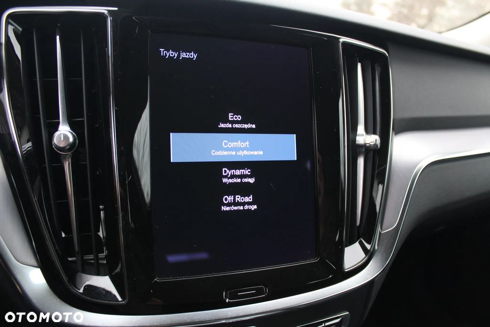 Volvo V60 Cross Country B4 D AWD Geartronic - 35