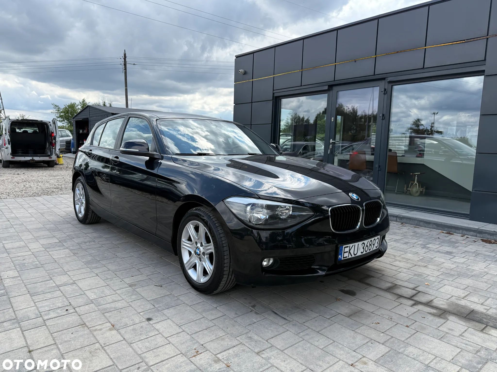BMW Seria 1 114i - 1