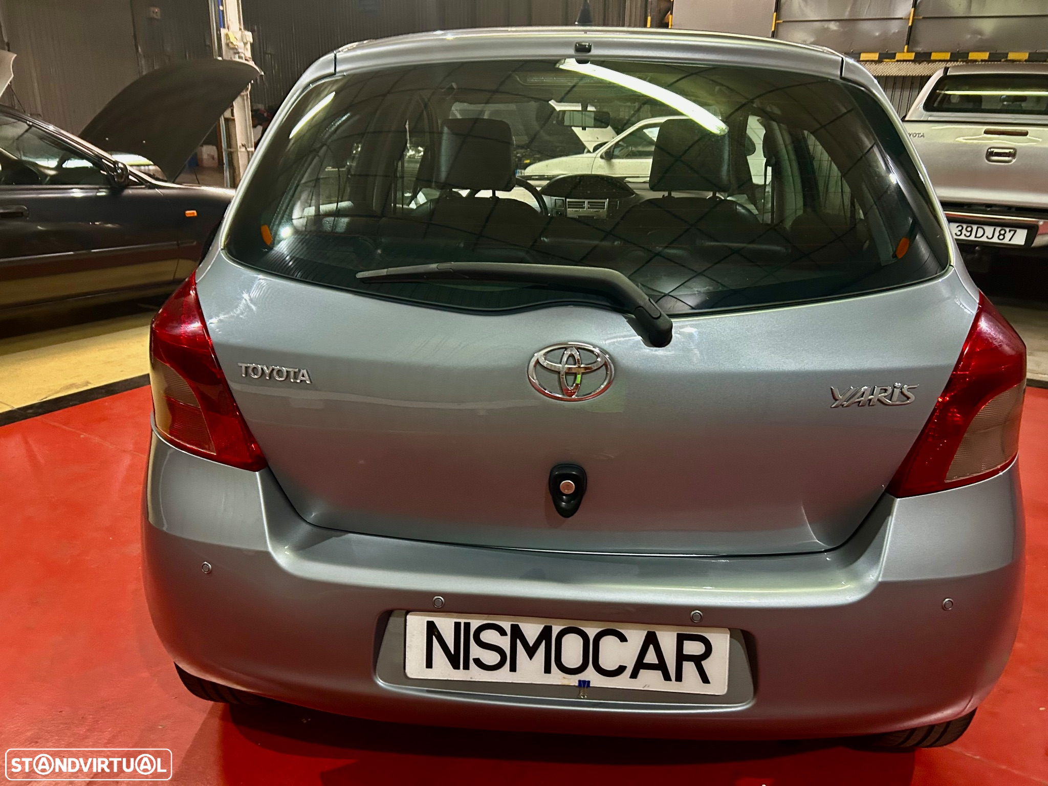 Toyota Yaris 1.0 VVT-i AC Manual+VSC - 6