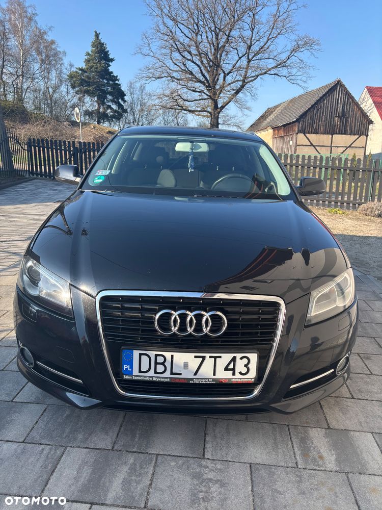 Audi A3 Sportback - 2
