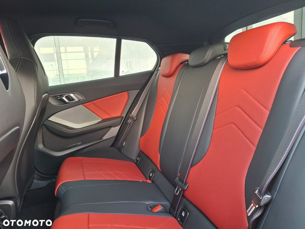 BMW Seria 1 M135 xDrive - 32