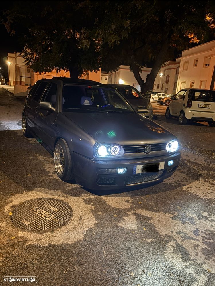 VW Golf 1.9 TDi Highline - 1