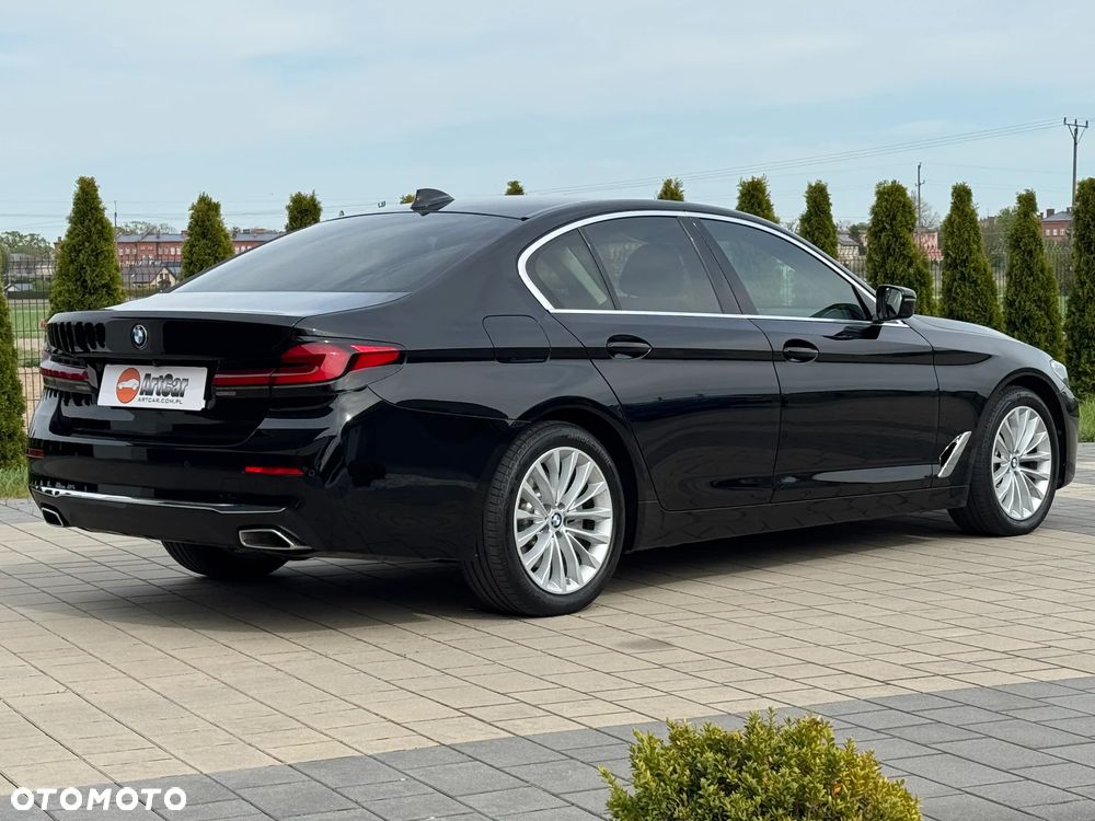 BMW Seria 5 520d xDrive Luxury Line - 7