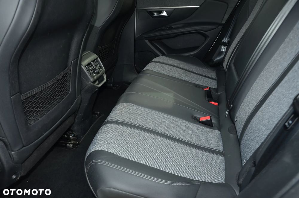 Peugeot 3008 BlueHDi 130 Stop & Start EAT8 Allure - 19