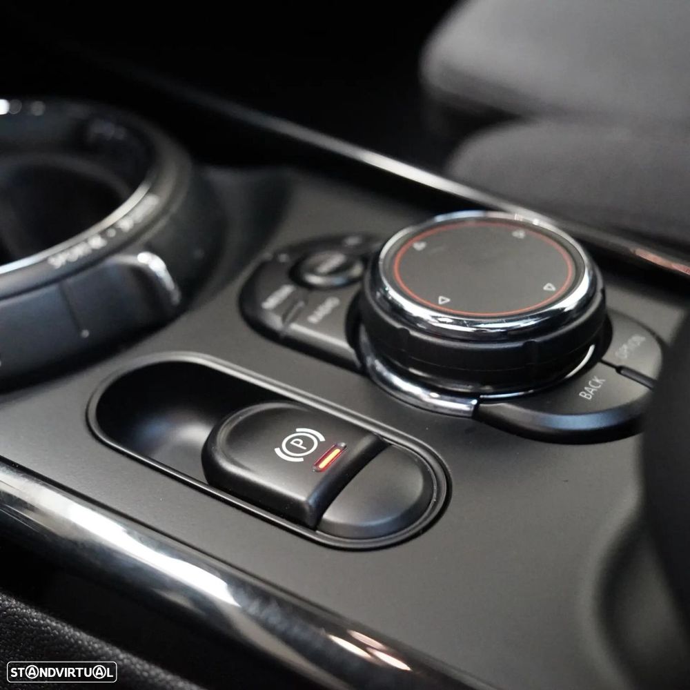 MINI Clubman Cooper D Auto - 23
