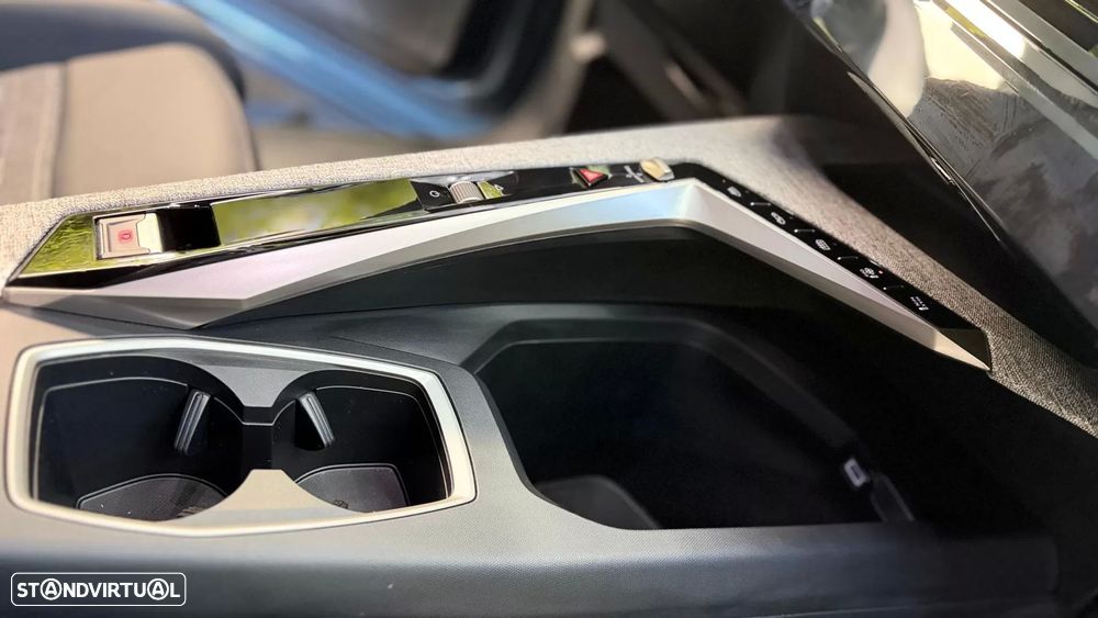 Peugeot 5008 1.2 Hybrid Allure e-DCS6 - 25