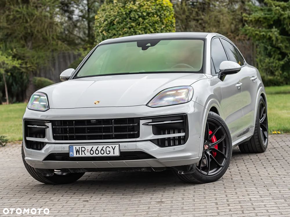 Porsche Cayenne - 4