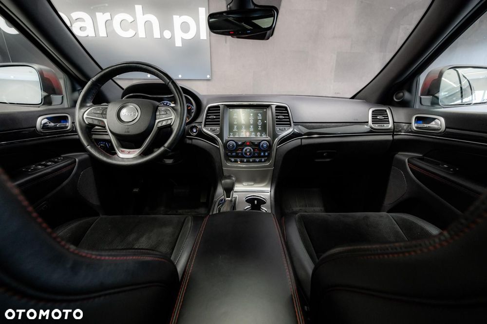 Jeep Grand Cherokee - 11