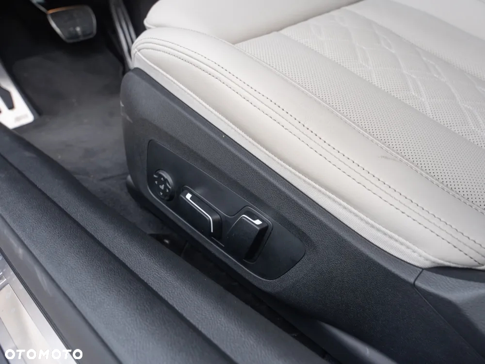 BMW Seria 4 M440i xDrive Cabrio - 13