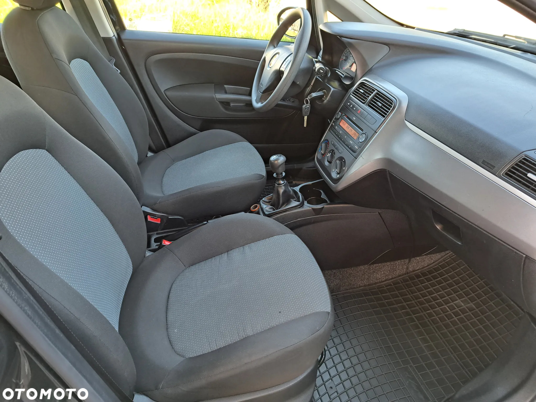 Fiat Grande Punto - 21