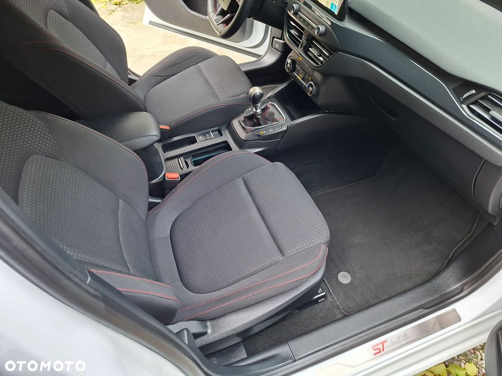Ford Focus 2.0 EcoBlue ST-Line - 15