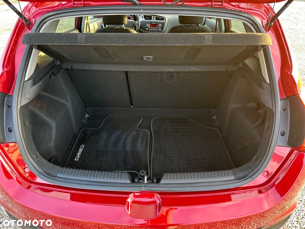 Kia Ceed 1.6 CRDi 128 ISG Edition 7 - 36