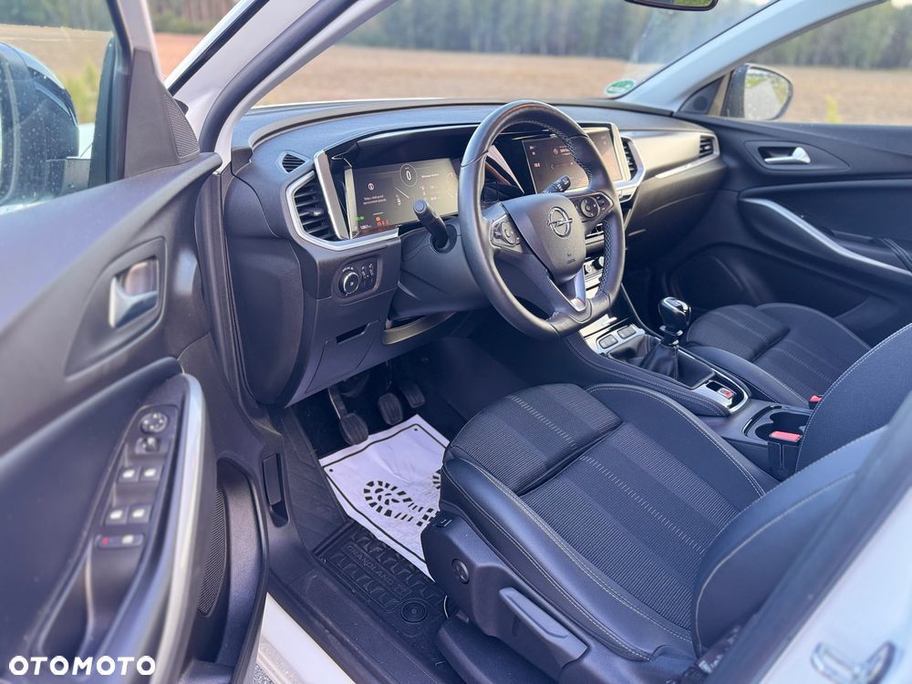 Opel Grandland 1.2 DI Business Elegance - 20