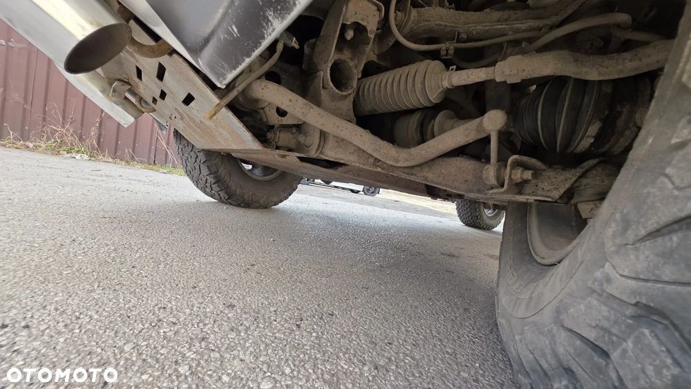 Mitsubishi Pajero - 17