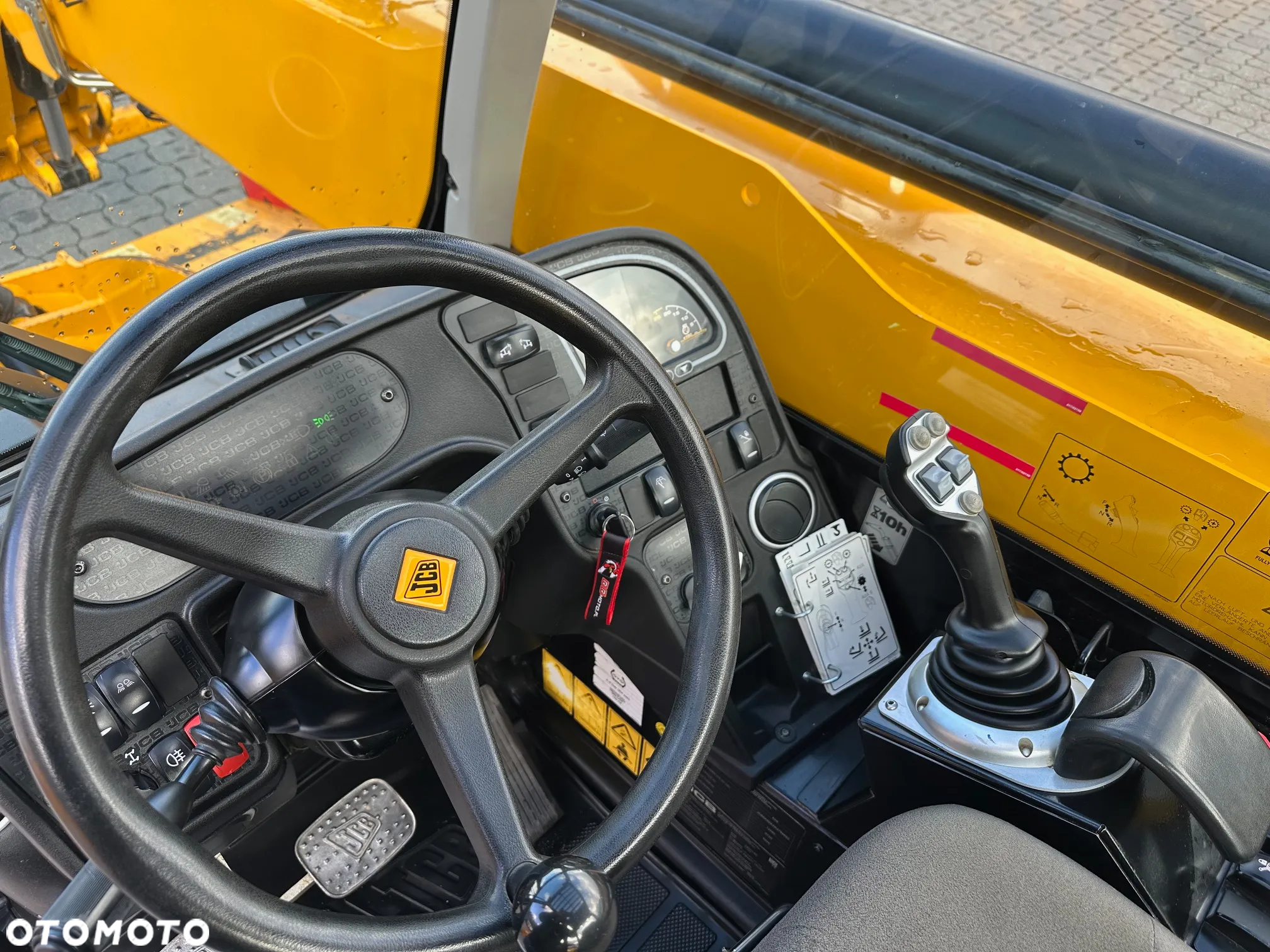 JCB 540-140 Hi Viz - 12