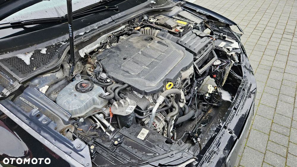 Volkswagen Passat 2.0 TDI SCR DSG Business - 12