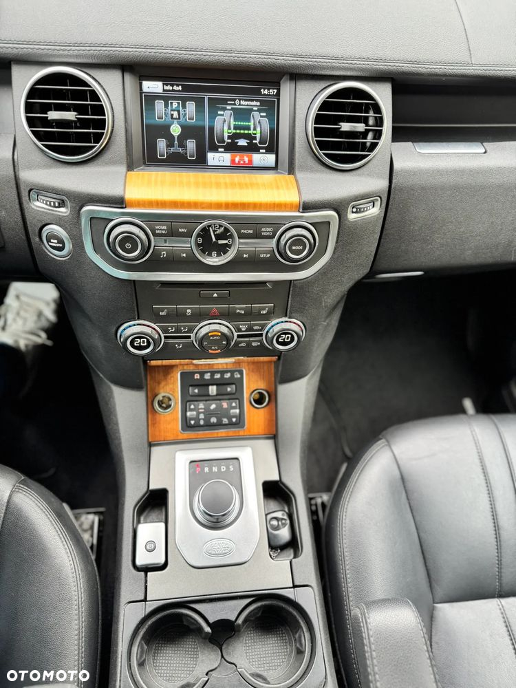 Land Rover Discovery IV 3.0SD V6 HSE - 15