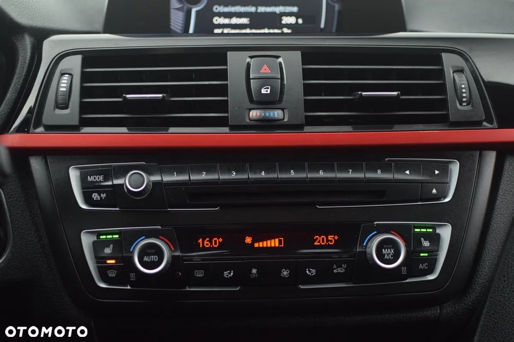 BMW Seria 3 318d DPF Edition Sport - 19