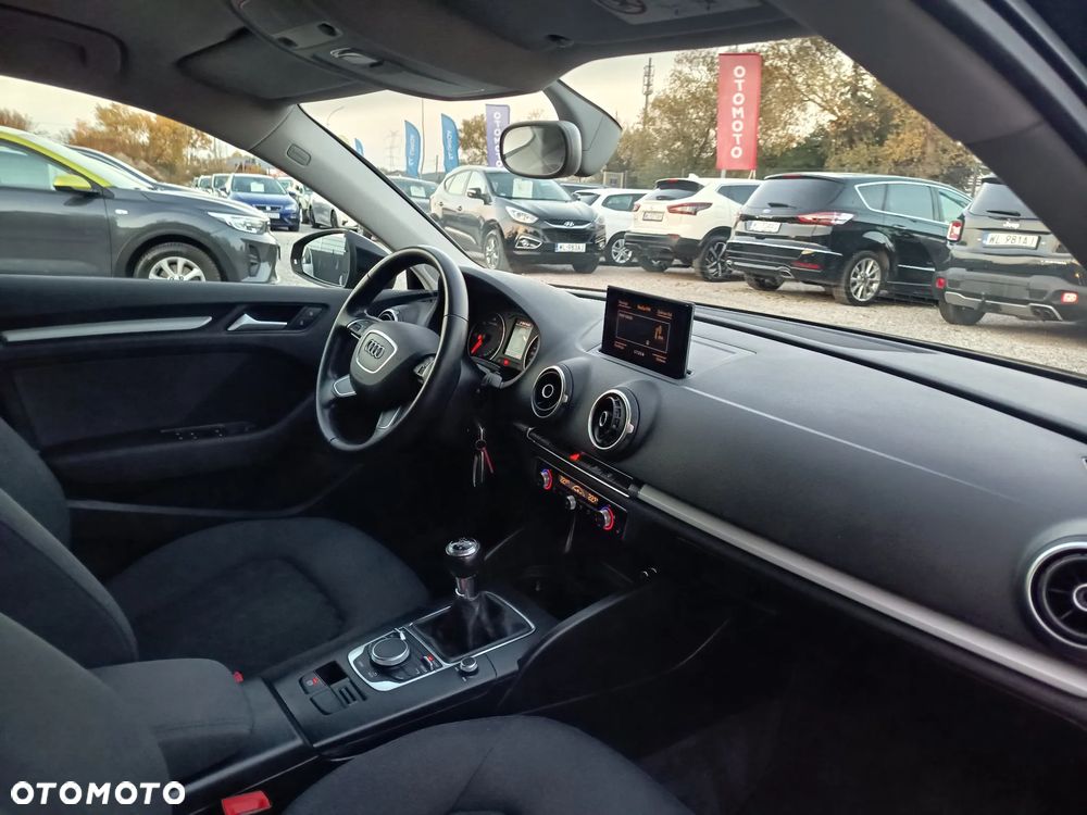 Audi A3 Sportback 1.6 TDI ultra Attraction - 30