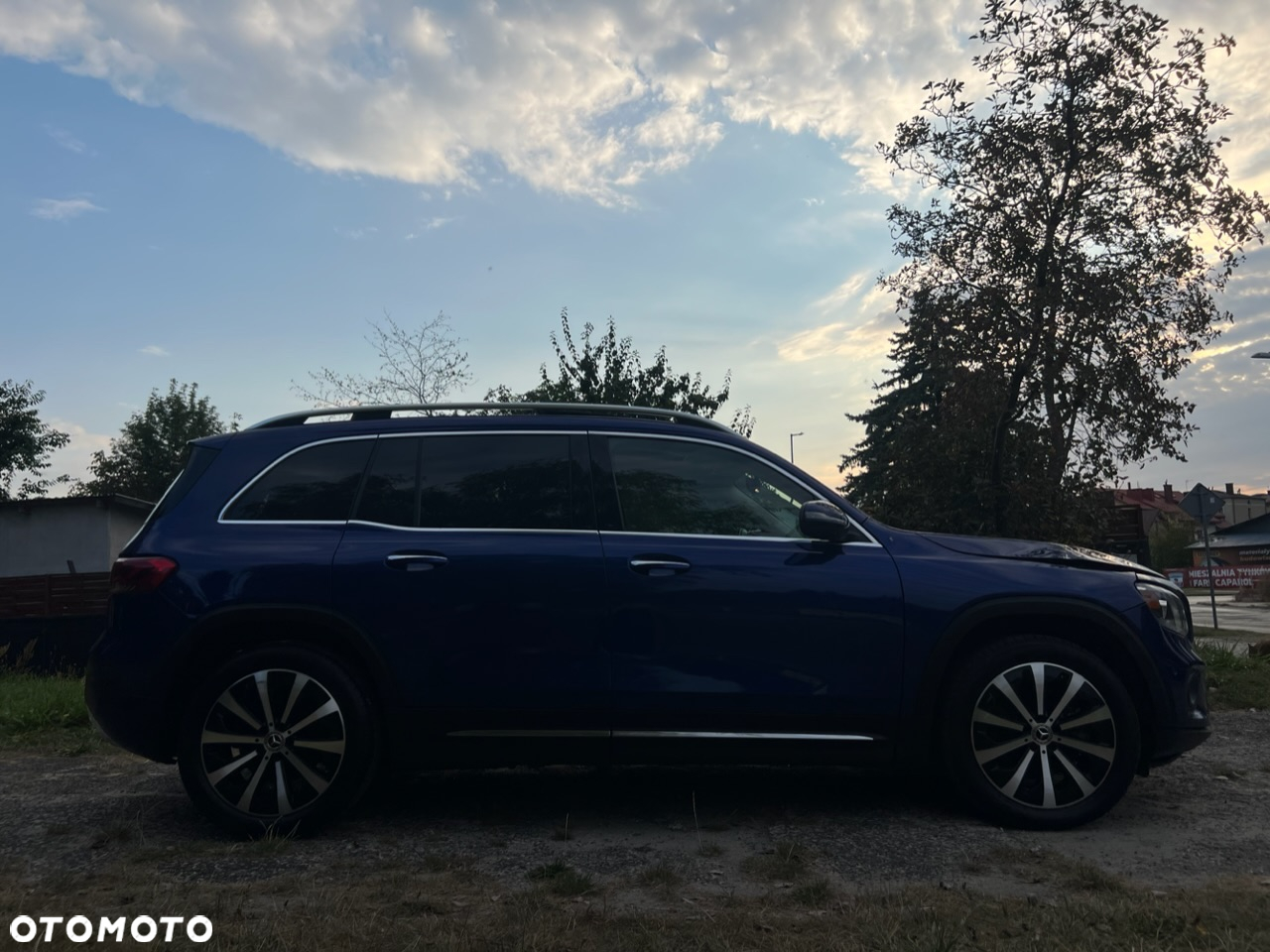 Mercedes-Benz GLB 250 4-Matic 8G-DCT - 10
