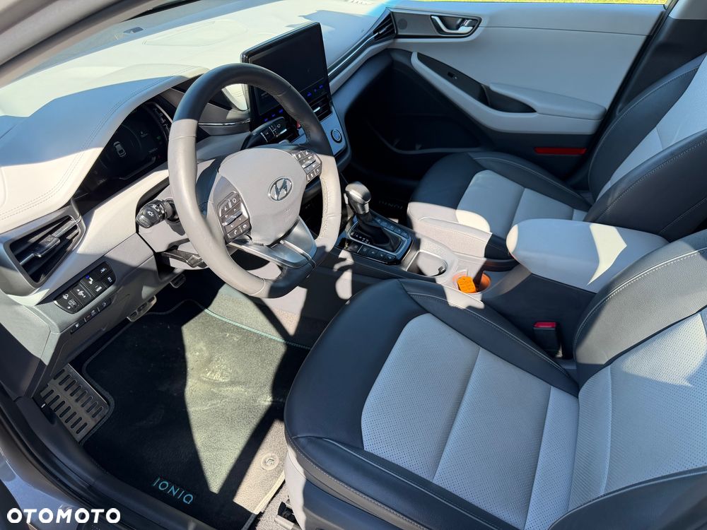 Hyundai IONIQ 1.6 GDI Premium - 16