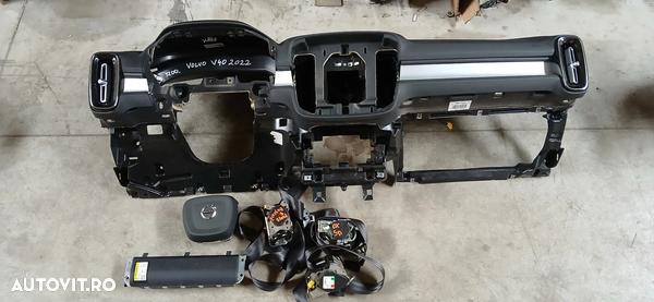 Kit airbaguri Volvo V40 2022
