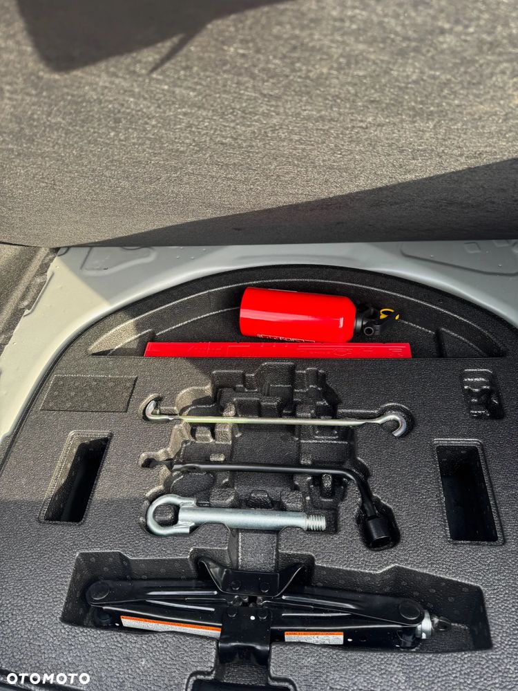 Toyota Corolla 1.5 Comfort - 11