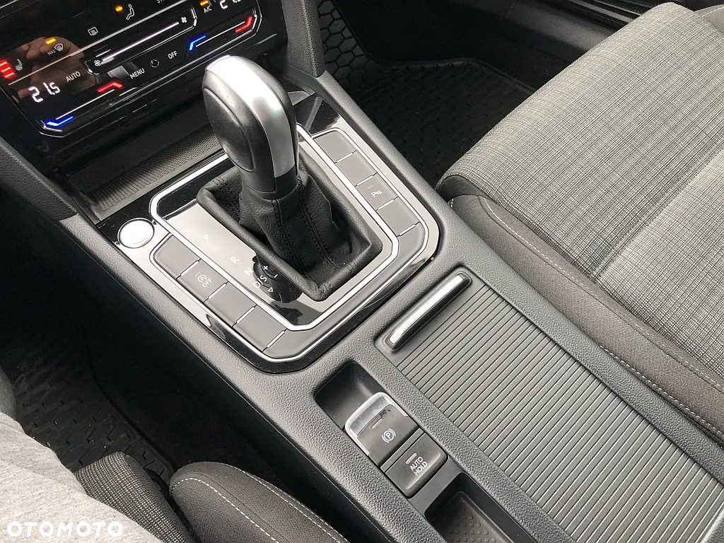 Volkswagen Passat 2.0 TDI EVO Business DSG - 19