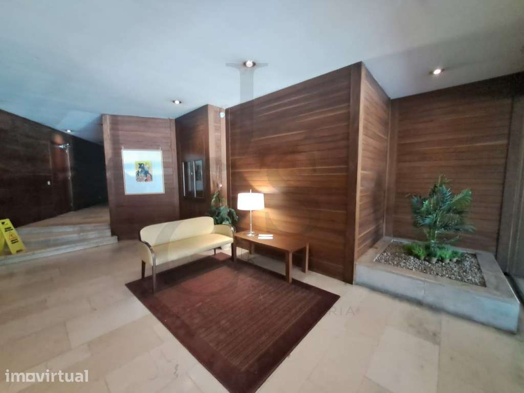 Apartamento T1 situado na Boavista - Grande imagem: 5/17