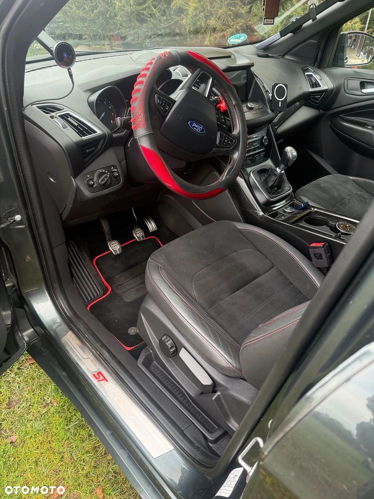 Ford Kuga - 16